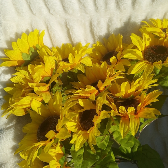 NWT Gorgeous Glittered Sunflower Stems - Picture 2 of 9